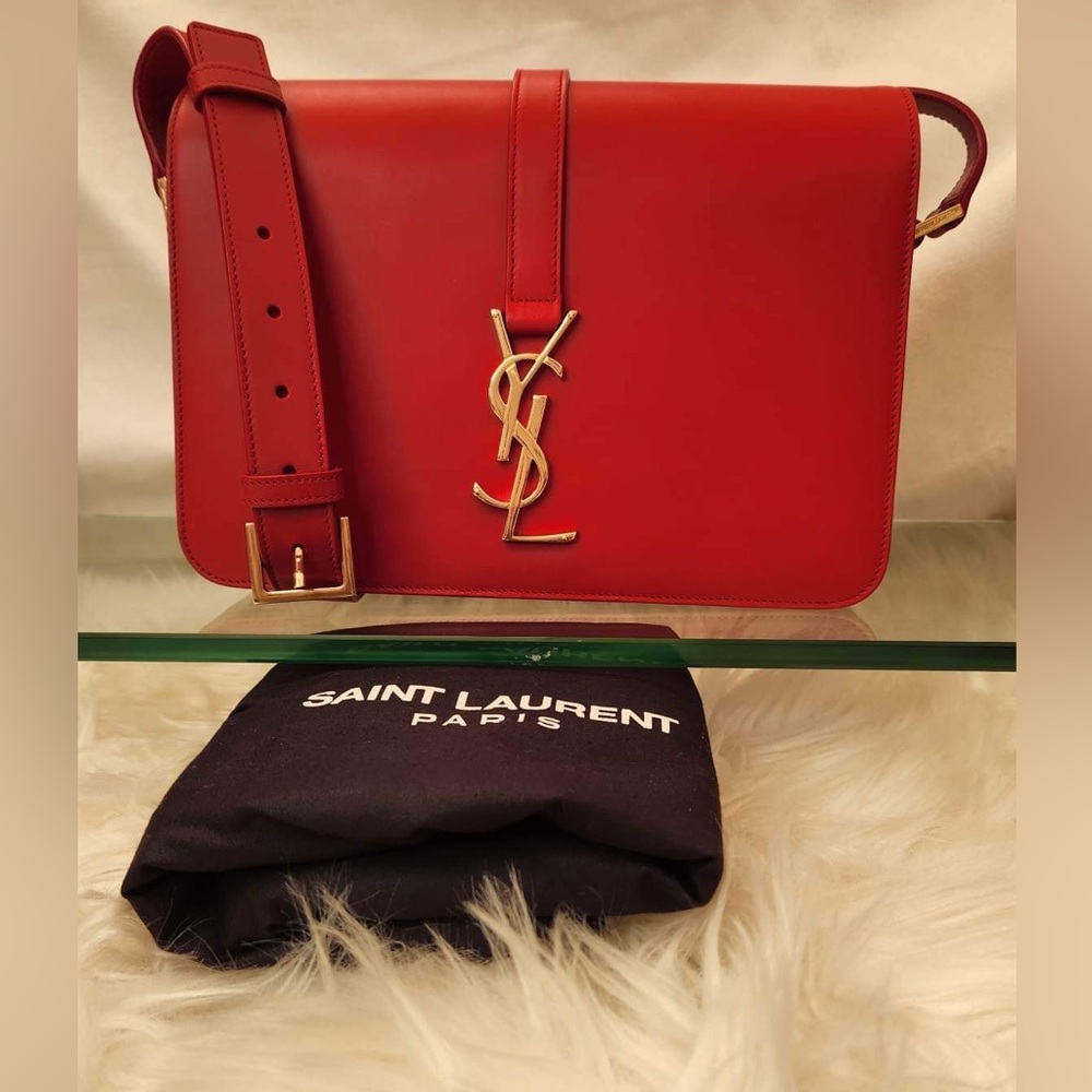 ❤️ Saint Laurent Université Medium Leather Shoulder Bag❤️